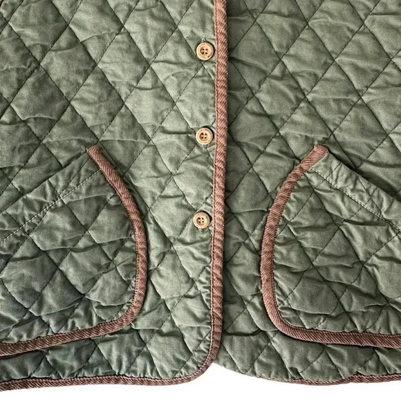 QUILTED COTTON BUTTON FRONT HOODED VEST LIKE NEW | SIZE: SMALL - Picture 5 of 9